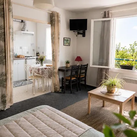 La Coursive Oleron Hotel *